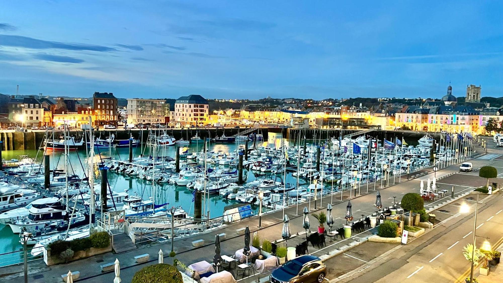 La Dunette - Splendide Vue Port Avec Les Bateaux Dieppe Exterior photo